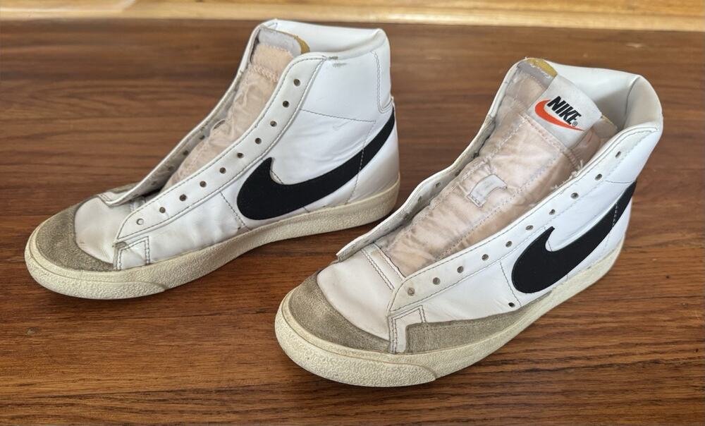 Size 7.5 - Nike Blazer 77 Vintage Mid White Black